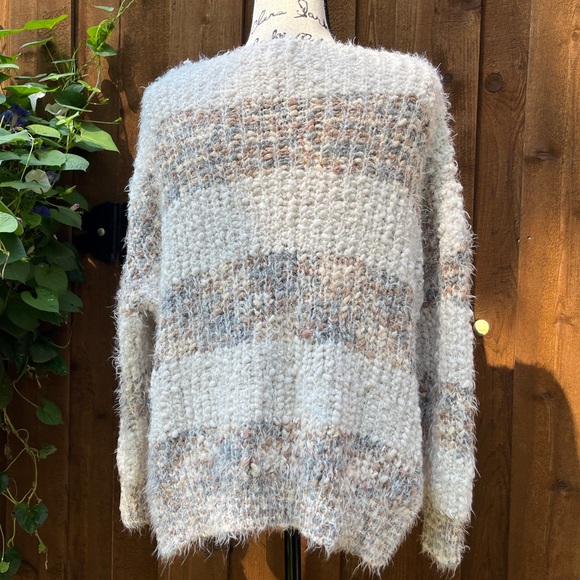 Altar’d State Long Sleeve Wispy Knit Sweater White Pink Gray Size L/XL EUC - Picture 2 of 7